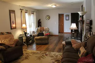 13355 Wyatt Falls Ct, Fairfield Twp, OH 45135 - Photo 7