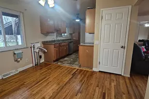 860 Sarbrook Dr, Springfield Township, OH 45231 - Photo 11