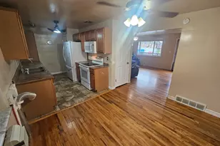 860 Sarbrook Dr, Springfield Township, OH 45231 - Photo 13