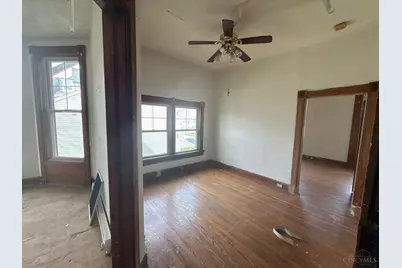 1815 Kinney Avenue, Cincinnati, OH 45207 - Photo 17