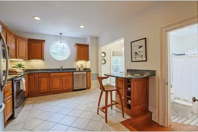 416 Torrence Court, Cincinnati, OH 45202 - Photo 17