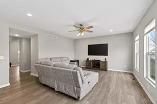 5518 Pacific Crst Ln, Fairfield Township, OH 45011 - Photo 13