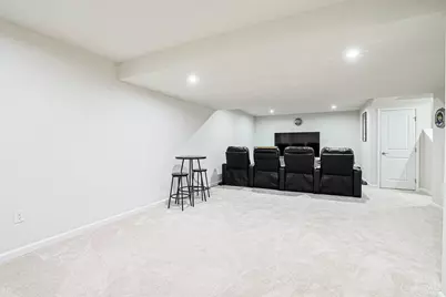 320 Chevington Chase, Tipp City, OH 45371 - Photo 33