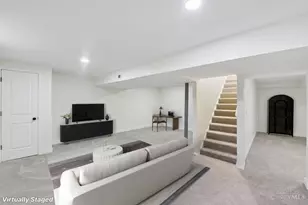 357 Meadowcrest Rd, Cincinnati, OH 45231 - Photo 37