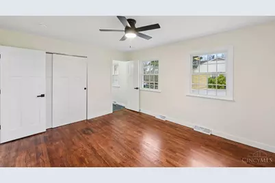 357 Meadowcrest Road, Cincinnati, OH 45231 - Photo 23