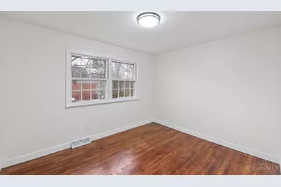 357 Meadowcrest Road, Cincinnati, OH 45231 - Photo 27