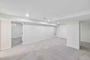 357 Meadowcrest Rd, Cincinnati, OH 45231 - Photo 41