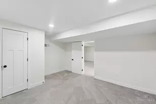 357 Meadowcrest Rd, Cincinnati, OH 45231 - Photo 45