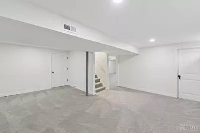 357 Meadowcrest Road, Cincinnati, OH 45231 - Photo 39