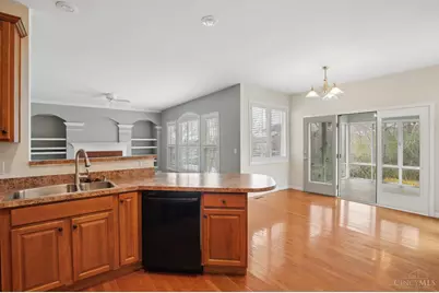 7611 Tylers Hill Court, West Chester, OH 45069 - Photo 11