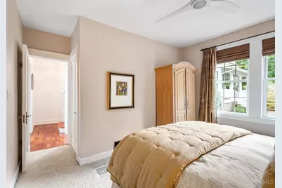 3246 Observatory Avenue, Cincinnati, OH 45208 - Photo 33