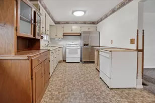 105 Jan Lynn Ln, Liberty Twp, OH 45133 - Photo 9