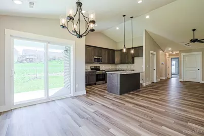 5019 Waterford Lane, Middletown, OH 45042 - Photo 15