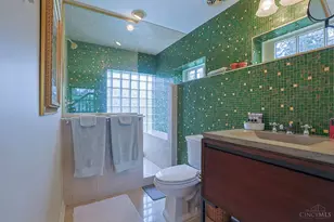 206 Hilltop Ln, Wyoming, OH 45215 - Photo 83