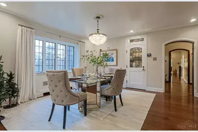 206 Hilltop Lane, Wyoming, OH 45215 - Photo 15