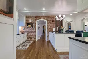 206 Hilltop Ln, Wyoming, OH 45215 - Photo 19