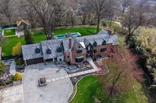 206 Hilltop Ln, Wyoming, OH 45215 - Photo 3