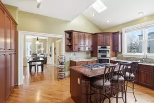 324 Beech Ave, Wyoming, OH 45215 - Photo 9