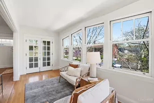 24 Arcadia Pl, Cincinnati, OH 45208 - Photo 9