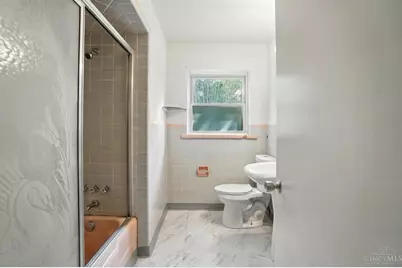 1224 Westminster Drive, Cincinnati, OH 45229 - Photo 17