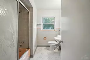 1224 Westminster Dr, Cincinnati, OH 45229 - Photo 17