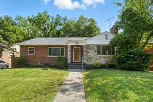 1224 Westminster Dr, Cincinnati, OH 45229 - Photo 1