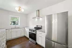 1224 Westminster Dr, Cincinnati, OH 45229 - Photo 11