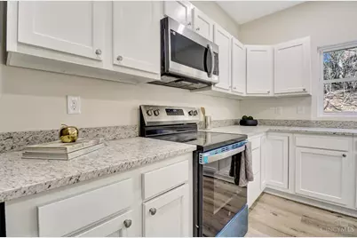 6000 Capri Drive, Cincinnati, OH 45224 - Photo 5