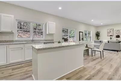 6000 Capri Drive, Cincinnati, OH 45224 - Photo 3