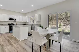 6000 Capri Dr, Cincinnati, OH 45224 - Photo 7