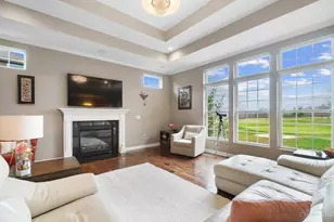 4948 Whispering Creek Ct, Hamilton Township, OH 45039 - Photo 9