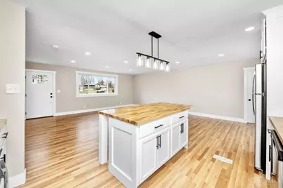 718 E Levitt Place, Union Township, OH 45245 - Photo 9