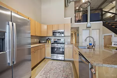 353 W Fourth Street #602, Cincinnati, OH 45202 - Photo 9