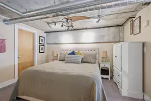 353 W 4th St, Cincinnati, OH 45202 - Photo 25