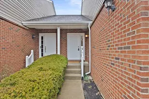 744 Breckenridge Ct, Union Township, OH 45244 - Photo 3