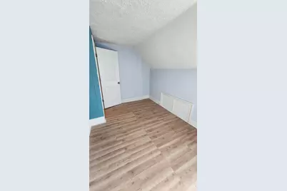 412 Lombardy Street, Elmwood Place, OH 45216 - Photo 15