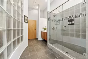 1214 Vine St, Cincinnati, OH 45202 - Photo 23