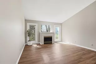 1013 Raintree Ln, Hamilton Township, OH 45039 - Photo 7