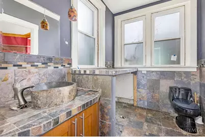 990 Burton Avenue, Cincinnati, OH 45229 - Photo 13