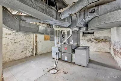 990 Burton Avenue, Cincinnati, OH 45229 - Photo 31