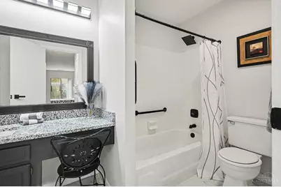 3004 Glenmore Avenue #205, Cincinnati, OH 45238 - Photo 5