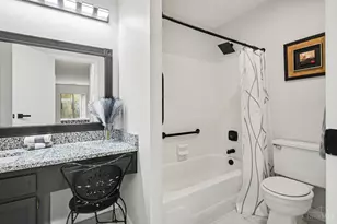 3004 Glenmore Ave, Cincinnati, OH 45238 - Photo 5