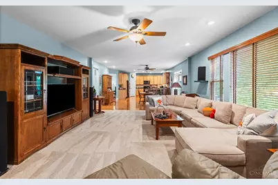 6250 Avebury Court, Hamilton Township, OH 45152 - Photo 15