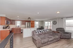 693 Lakengren Dr, Lake Lakengren, OH 45320 - Photo 9