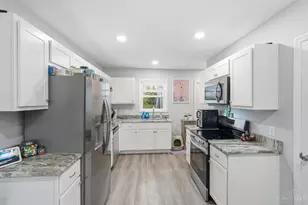 5073 Valley Ridge Rd, Green Township, OH 45247 - Photo 9