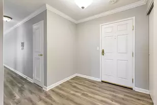 2200 Victory Pkwy, Cincinnati, OH 45206 - Photo 19