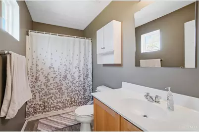 3621 Wilson Farms Boulevard, Franklin, OH 45005 - Photo 23