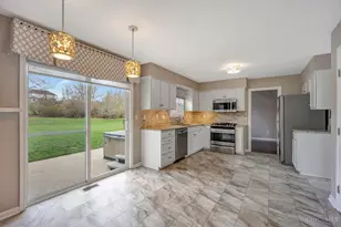 7880 Austin Ridge Dr, Cincinnati, OH 45247 - Photo 21