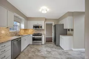 7880 Austin Ridge Dr, Cincinnati, OH 45247 - Photo 19