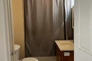 241 E University Ave, Cincinnati, OH 45219 - Photo 5